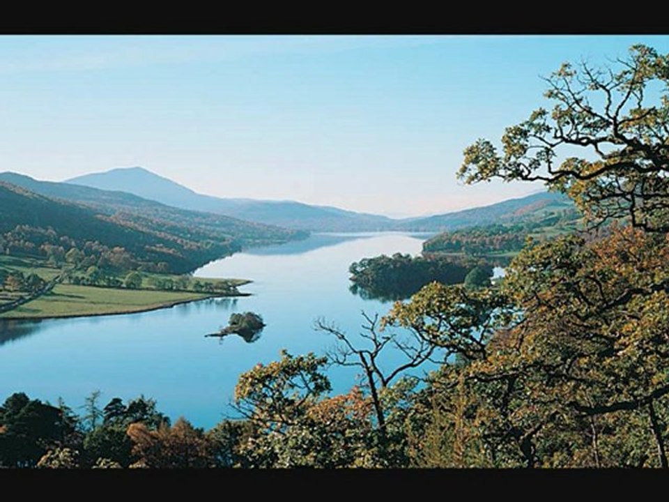 gravel walk- scottish bagpipes