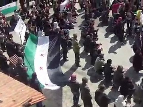 فري برس ادلب سلقين جمعة تسليح الجيش الحرحرار سلقين الأبية 2 3 2012 ج2