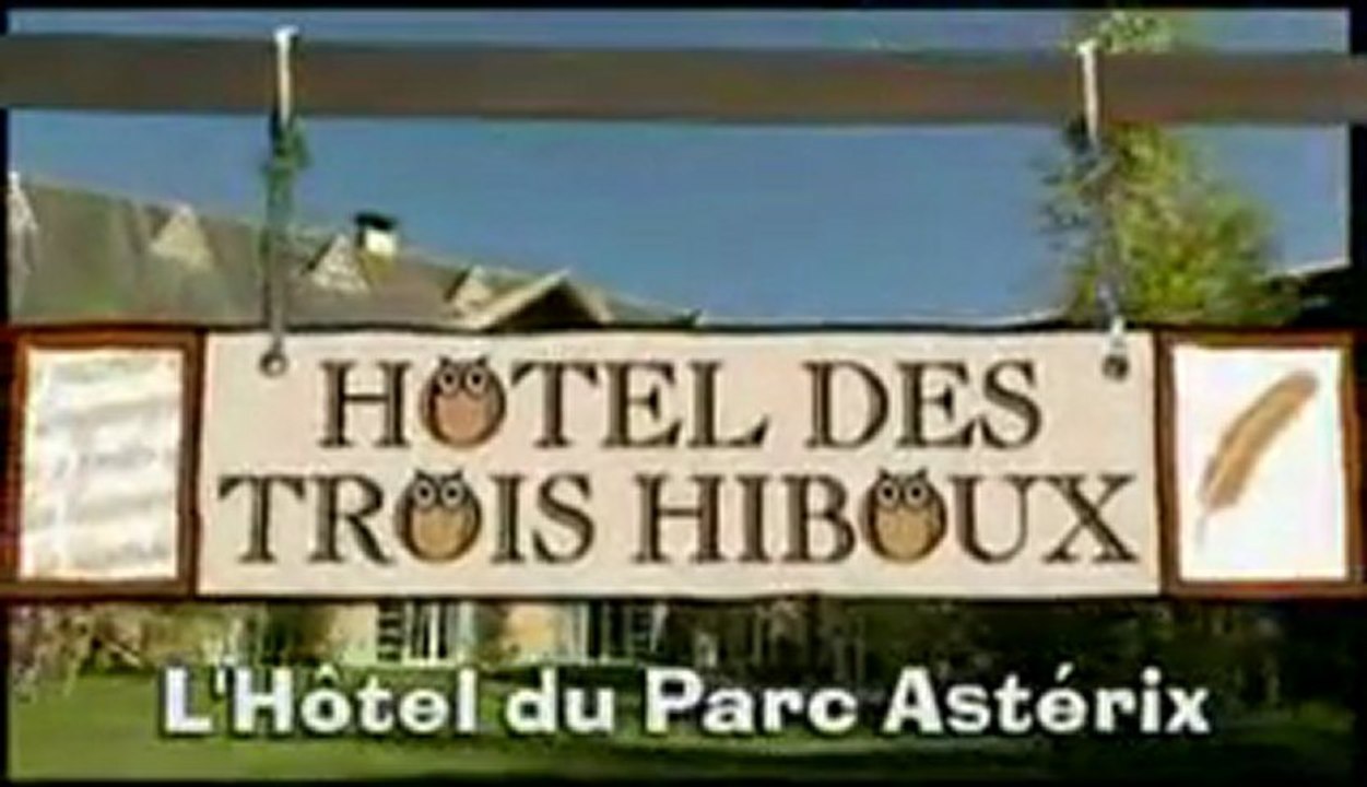 Clip officiel présentation de l'hotêl de 3 hiboux du Parc Astérix