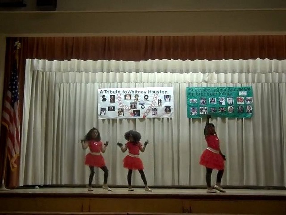 The mini Supremes Perform "Stop in the Name of Love"