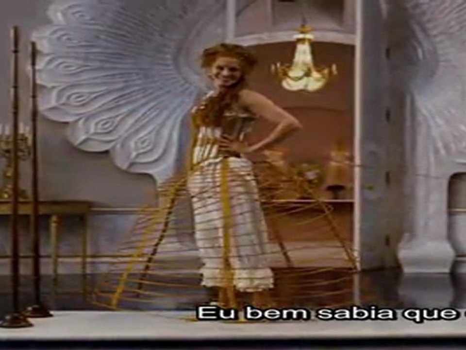 Espelho Meu, Espelho Meu! Há Alguém Mais Gira Do Que Eu