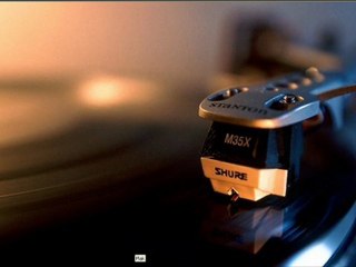 ERSAN ERDURA "O BAKIŞIN SENİN BAYRAMLIK GÖZLERİN" - "ACILAR SÜREKLİ OLMAZ"