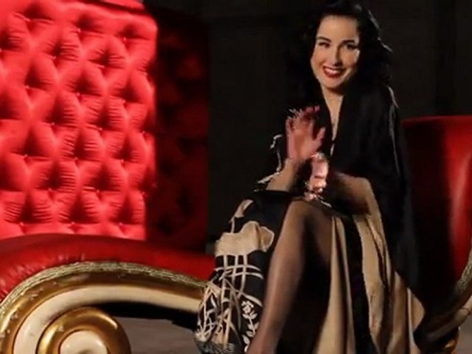 ☆ New Renault Dita Von Teese Banned TV Commercial 2011 - Carjam Radio
