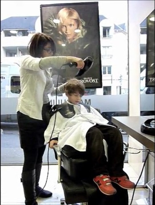 Vadim chez le coiffeur  2 mars 2012