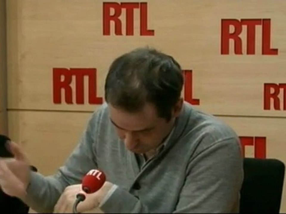 Le debrief des célébrités de Tanguy Pastureau : Emmanuelle Béart nous livre un scoop