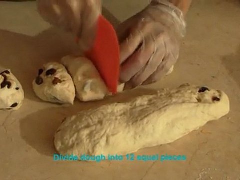 創意包點：復活節十字提子包 - Easter Hot Cross Buns