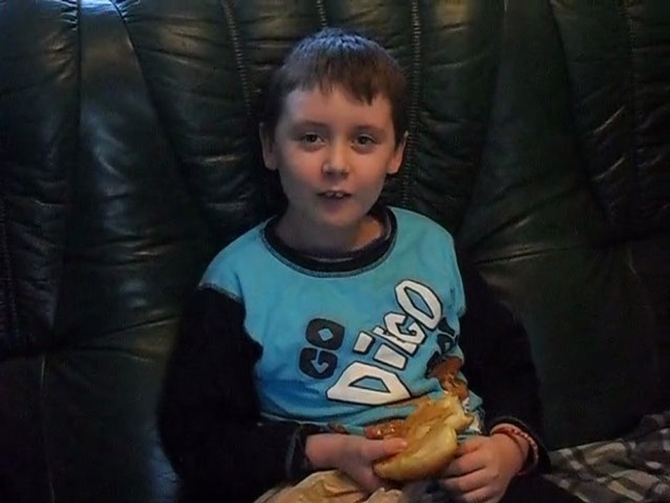 bonjour tous le monde je vous fais de très gros bisous lolo