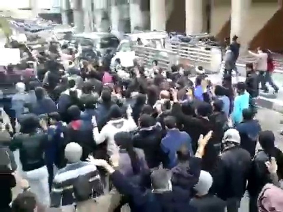 فري برس ريف دمشق دوما  تشيع الشهيد البطل طالب علي رسلان 4 3 2012 ج2