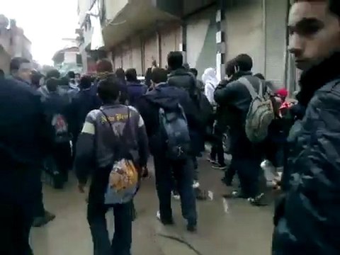 فري برس دمشق حي القابون مظاهرة طلابية الأحد 4 3 2012 ج 2