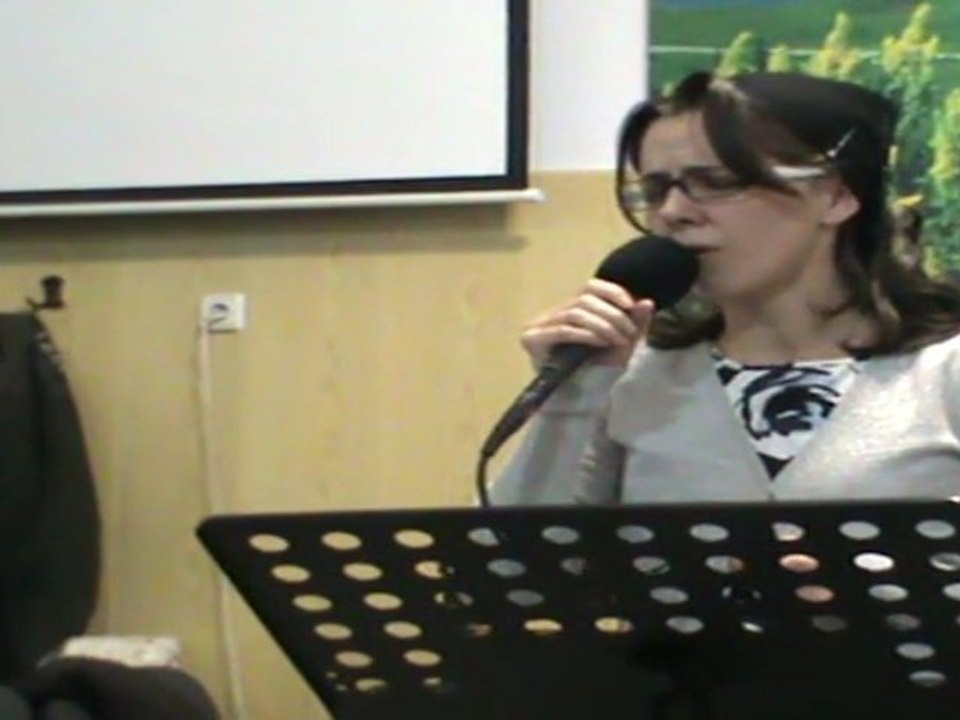 RAMONA VASS (Departe între stele)