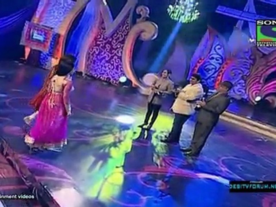 Gr8! Women Awards 2012 720p 4th March 2012 Video Watch Online by DesiTvForum.net P7