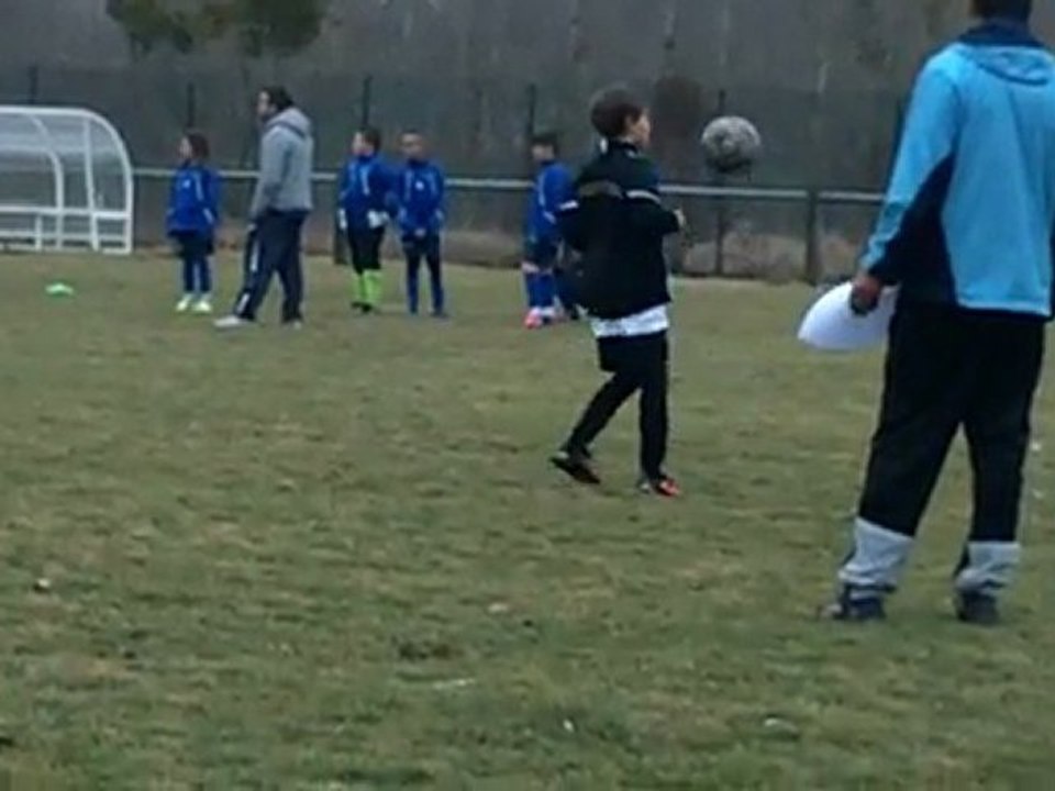 FCLUNEVILLE 3 eme tour coupe régionale U11à Custines séance de jonglage - Arthur -