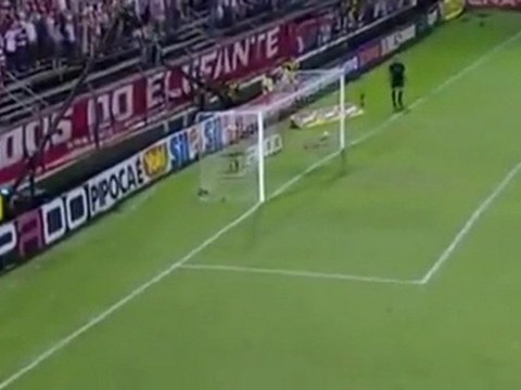 La sensacional jugada individual de Hernán Barcos