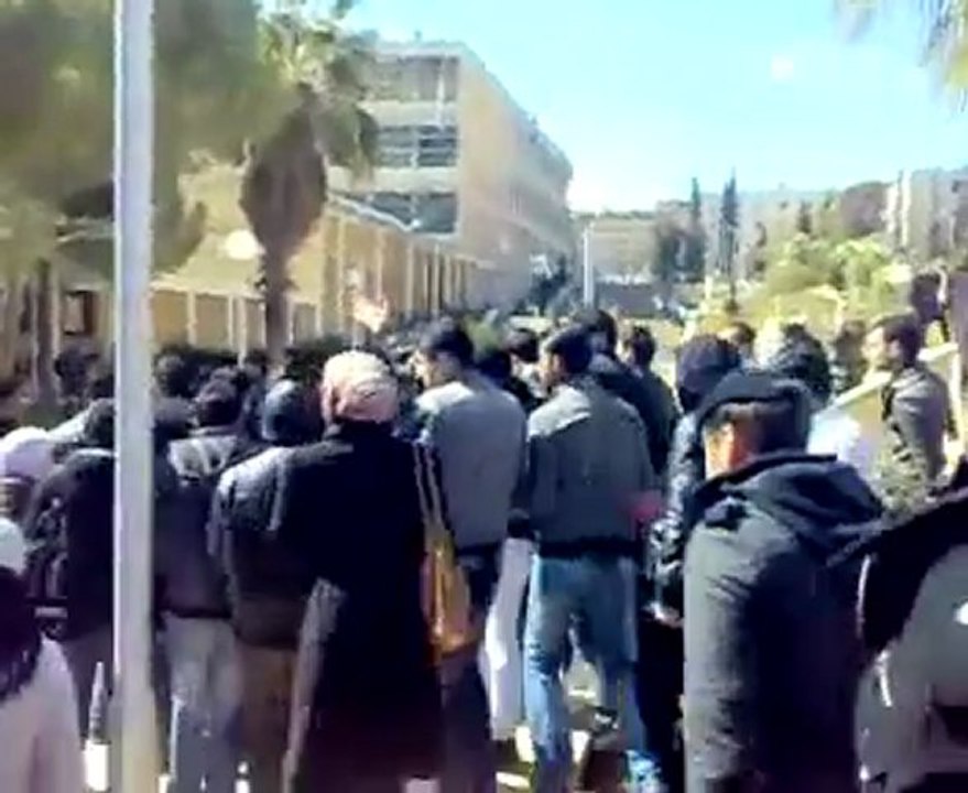 فري برس جامعة حلب  كلية الزراعة بشار ولاك مابدنا ياك 4 3 2012 ج2