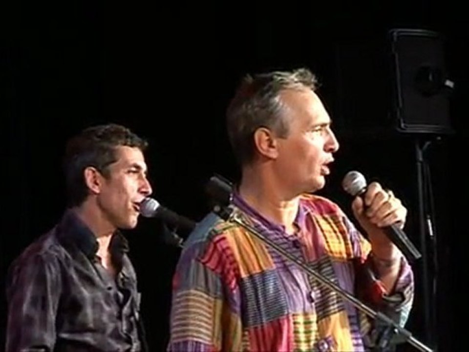 Jean Michel Grandjean chante "Dans le métro" accompagné par Jean Dubois