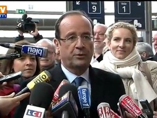 Hollande boycotté : le candidat PS se dit serein