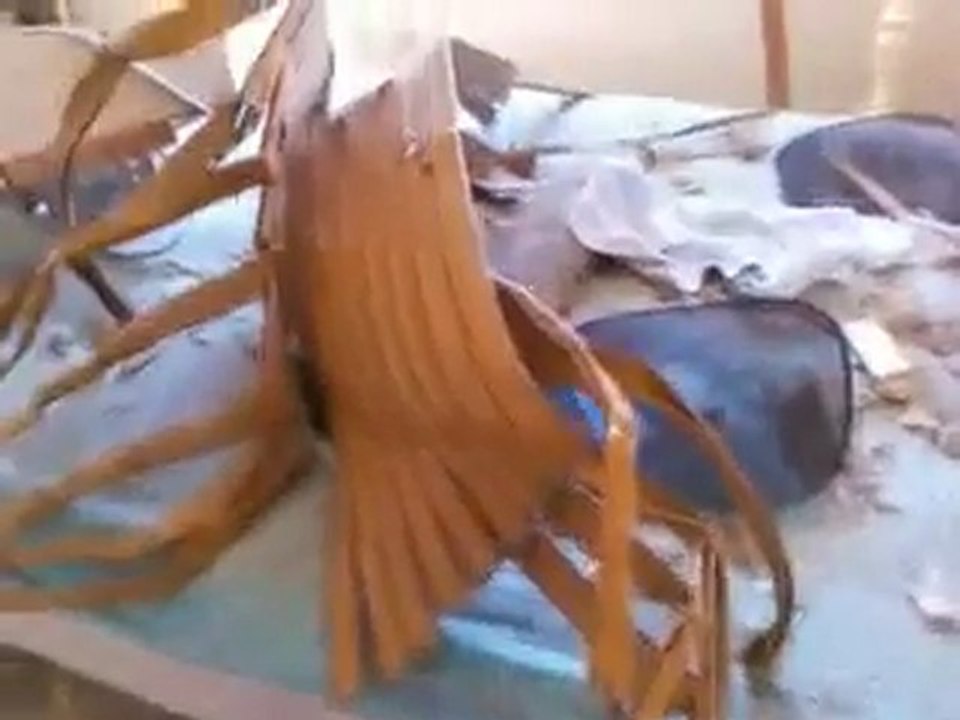 فري برس حماة المحتلة حي طريق حلب آثار القصف على المنازل 5 3 2012