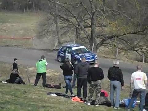 sortie de route rallye baldomérien 2012