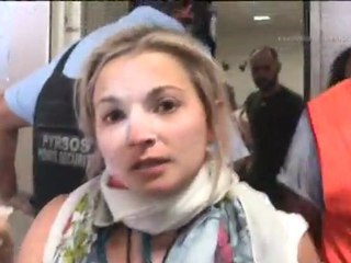 Greek police terrifying the "first aid" doctors