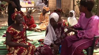 Arrêter la mutilation féminine génitale/excision au Sénégal - en tête du mouvement: