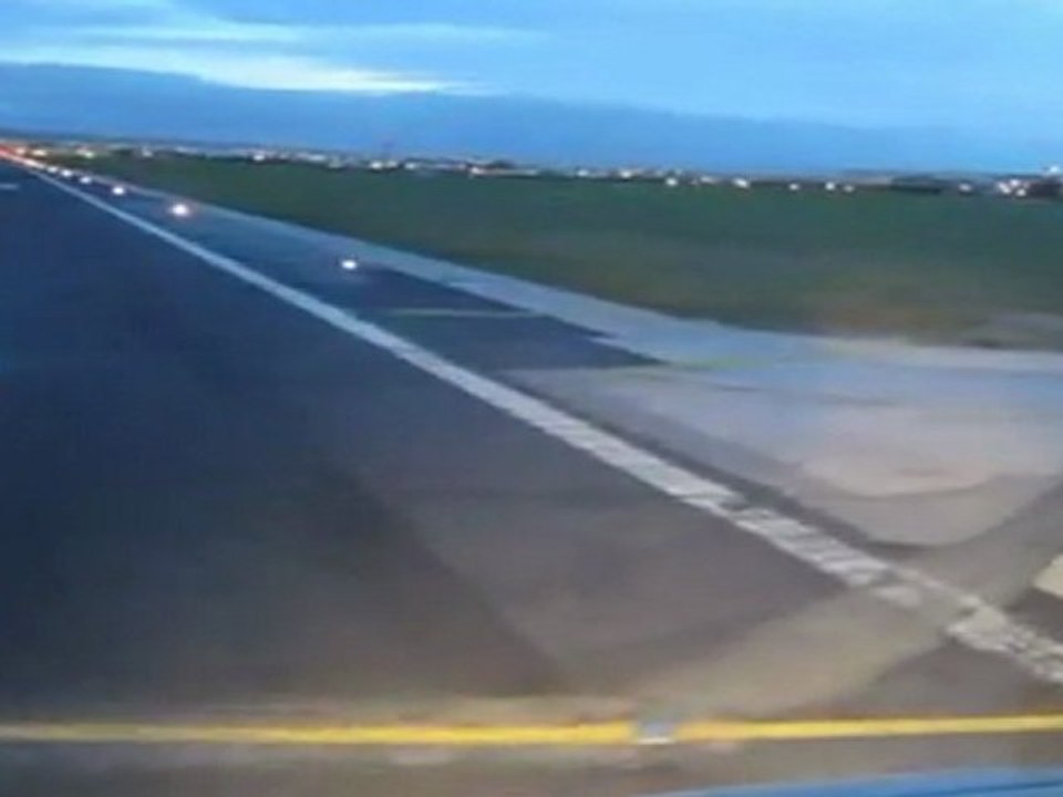 ATERRAGEM BOING A330 EM LISBOA
