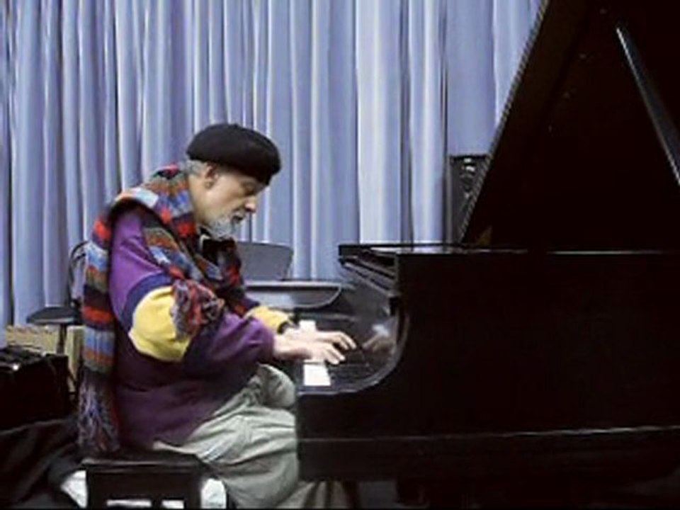 Faire Une Promenade des Champs-Élysées par David Hart