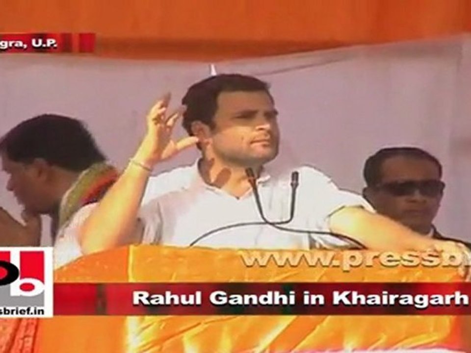 Rahul Gandhi speaks at a public rally in Khairagarh (Agra) as part of his Congress campaign