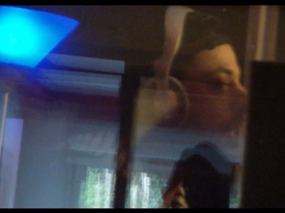 Extrait vidéo _Mcjimmy  de la Dravemont' Haine , ancien membre du collectif PPU a Bordeaux , en cabine pour le morceau " Bas Wé West "