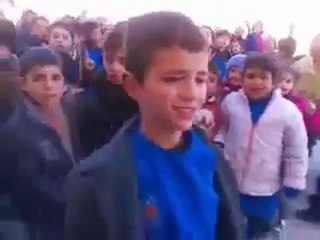 فري برس ادلب  بنش  مظاهرة طلابية وقاشوش صغير 5 3 2012