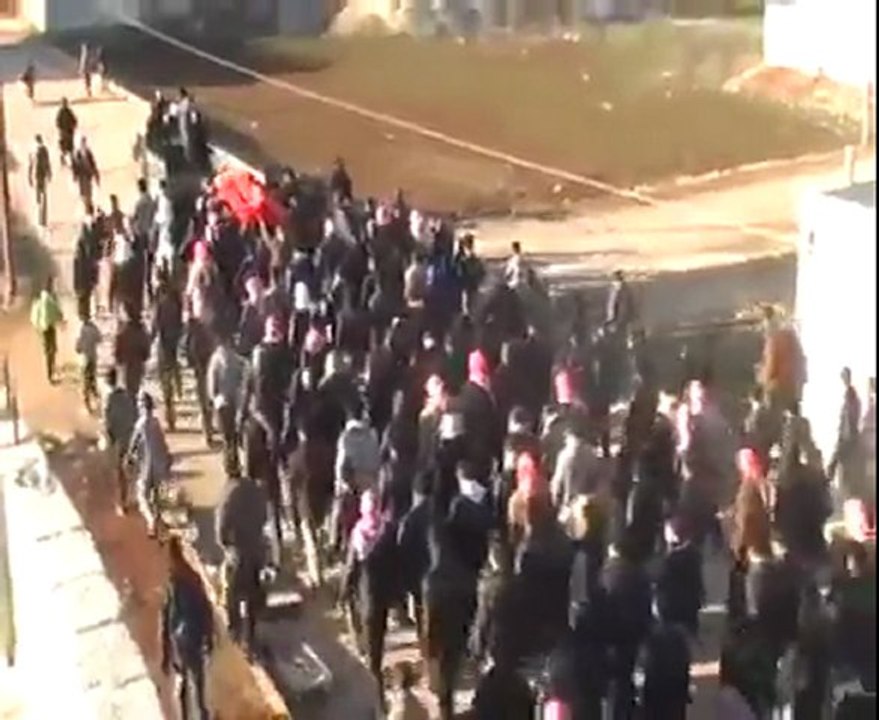 فري برس حلب تل رفعت الدعاء لشهيد عمر سيف الدين الدج  5 3 2012  جـ4