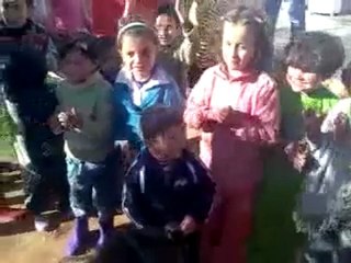 فري برس حلب  الأتارب   مظاهرة للأطفال النازحين  5 3 2012  ج2