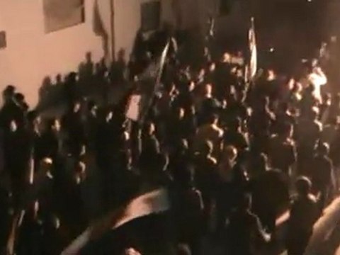 حماه - حميدية - مسائية - طفل ينشد يلاارحل يابشار 5-3-2012