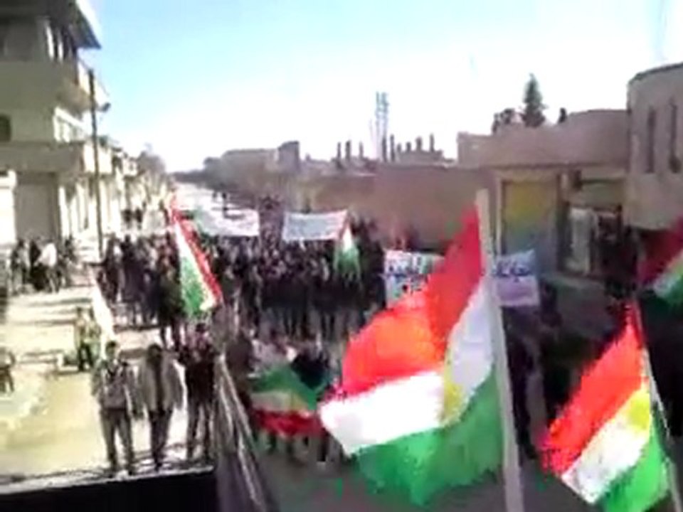 فري برس الحسكه أحرار الدرباسية أوقفوالإعدامات في باب عمرو هام 5 3 2012  ج2