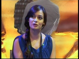 Dia Mirza's Fashion Show Disaster - Bollywood Gossip