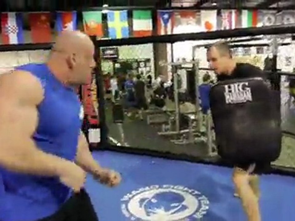 Hardcorowy Koksu pokazuje co bedzie na MMA ATTACK 27 Kwietnia