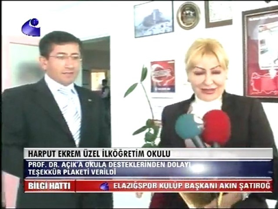 Prof. Dr. Yasemin Açık'a Teşekkür Plaketi