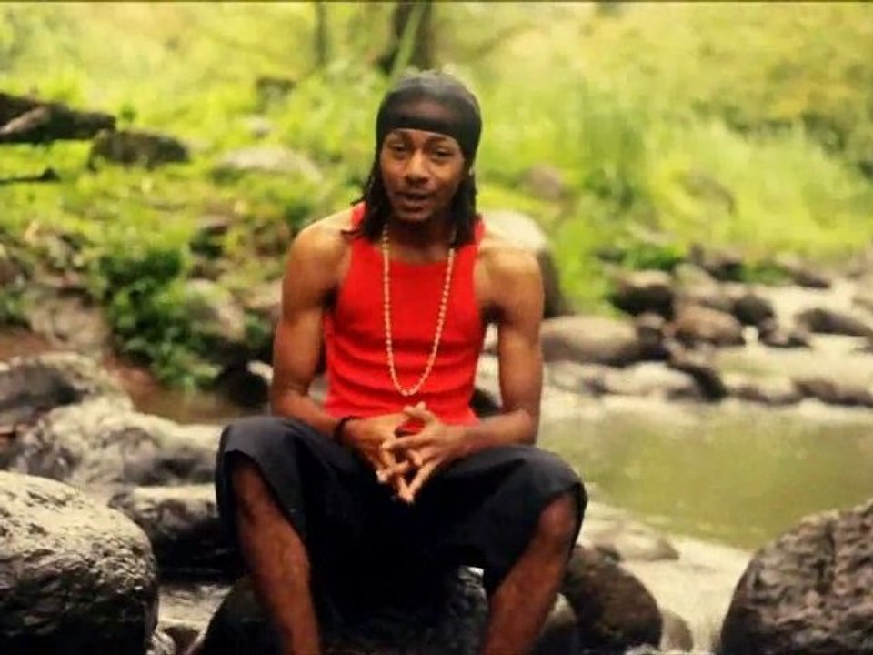 [nouveauté reggae 2012] Politik Naï - Hors La Loi By Jistaf [ G-Islands Pictures ] clip new