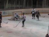 Les Peaux Rouges d’Évry écrasés à Méribel (Hockey sur glace)