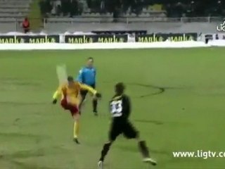 La soberbia volea de Necati Ates