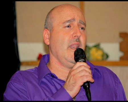 LAISSE MOI T'AIMER DE MIKE BRANT INTERPRETE PAR TRADD