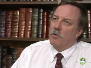 What are the symptoms of a cold?