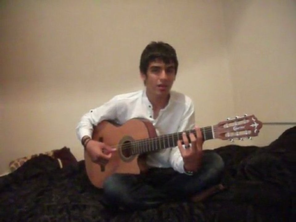 Ağlayasım var Deniz Gök