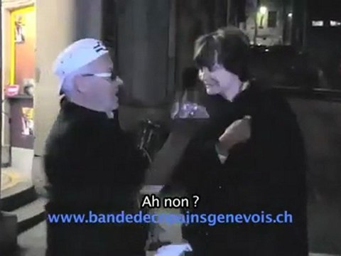 Micheline Calmy-Rey entartée dans la rue