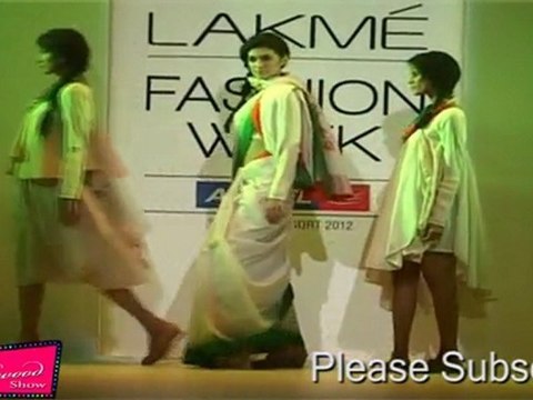 Hot Models Shakes Her Legs On Ramp @Lakme Fashion Week