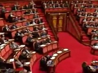 poche firme contro la casta