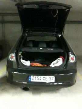 Ouverture automatique du coffre sur leon