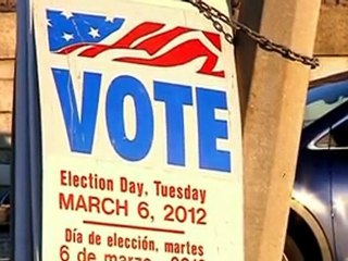Romney heads into Super Tuesday with momentum