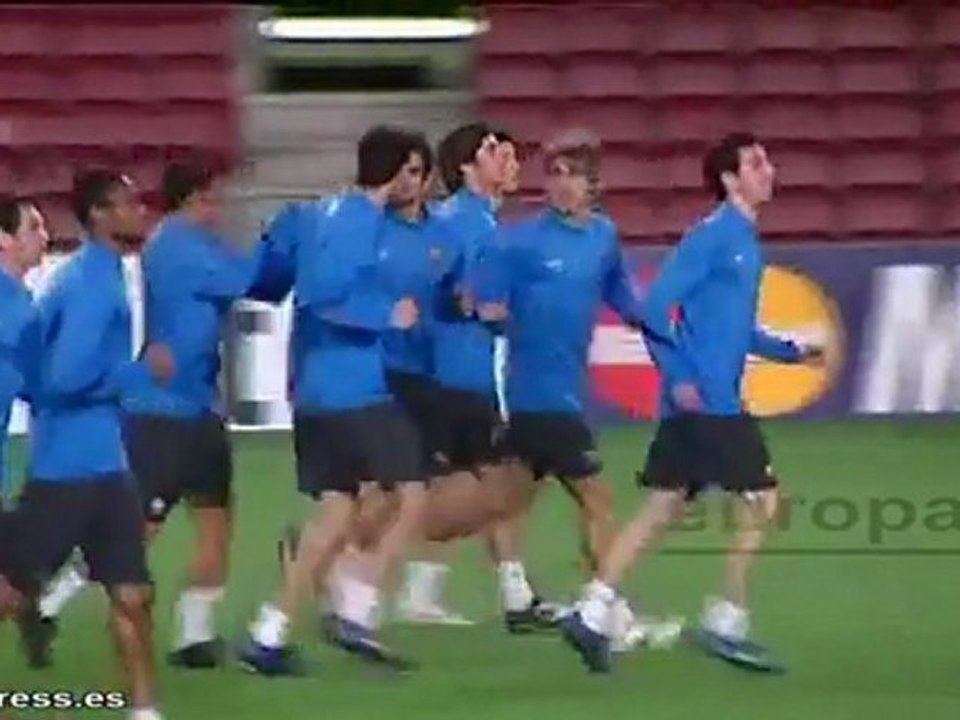 Entreno del Barça en el Camp Nou