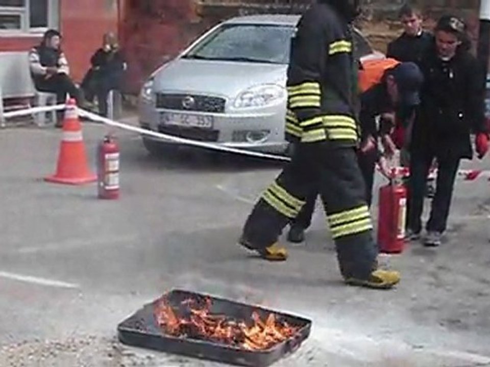 ALAPLI KIZ MESLEK LİSESİ YANGIN TATBİKATI1