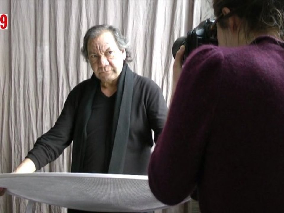 Tony Gatlif mime Mélenchon et Sarkozy (07/03/12)